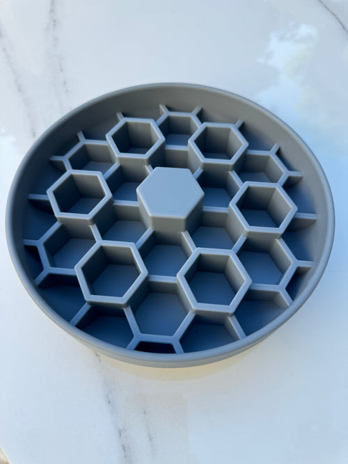 XL Hive Slow Feeder - Charcoal