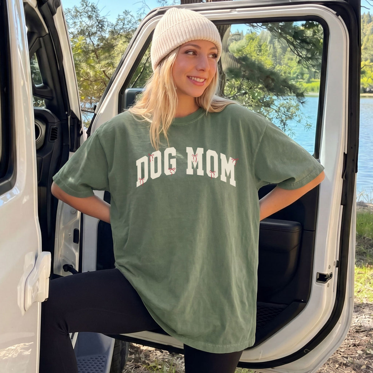 Dog Mom Bows T-shirt